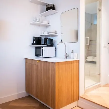 Beautiful Amstel Houseboat *