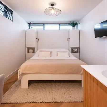 Beautiful Amstel Houseboat Daire Amsterdam