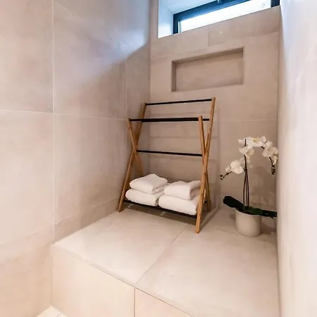 Beautiful Amstel Houseboat Apartamento Amesterdão